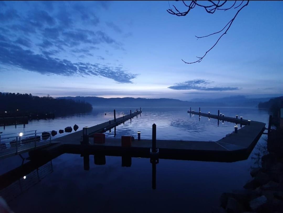 Jaw-Dropping Lodge With Hot Tub On Lake Windermere Exterior foto